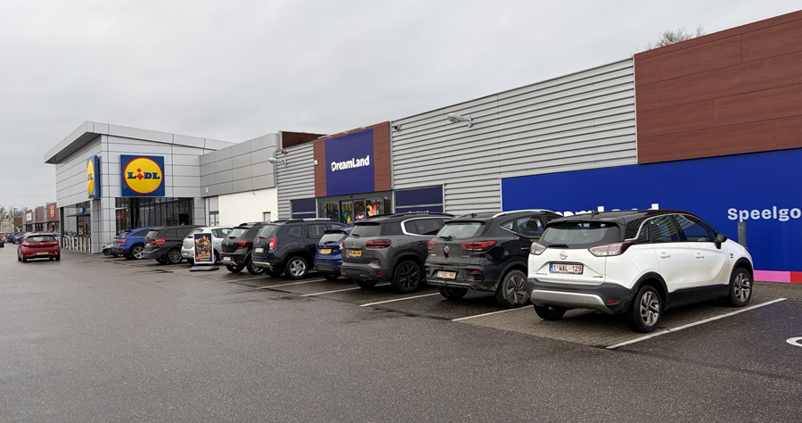 Lanaken - unit 4 1500 m²